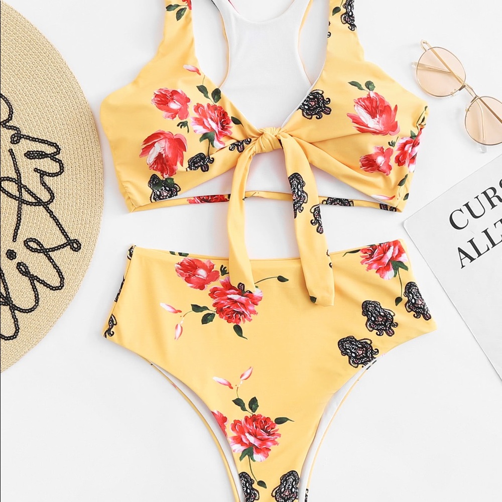 🌼JUST IN 🌼Floral Print Two Piece Swimsuit (S)